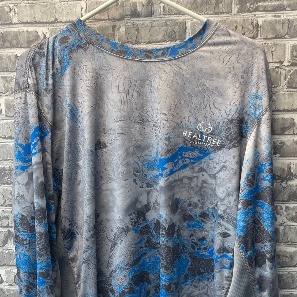 Realtree Fishing Blue‎ and Gray Camo Shirt
